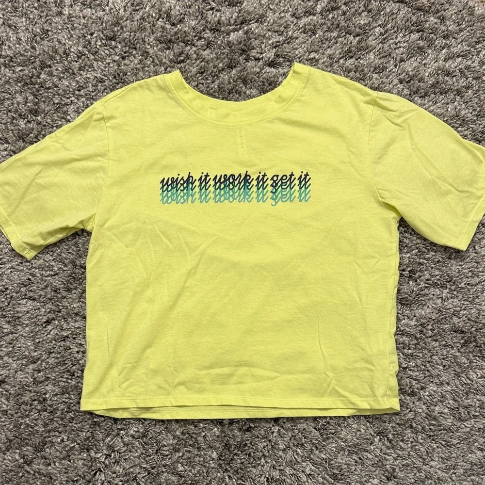 Fabletics Lime Crop Top with Motivational Text - Picture 1 of 3